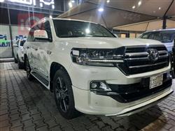 تۆیۆتا لاند کروزەر